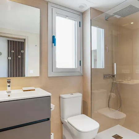 Royal Penthouse Sunny Golf Appartement *